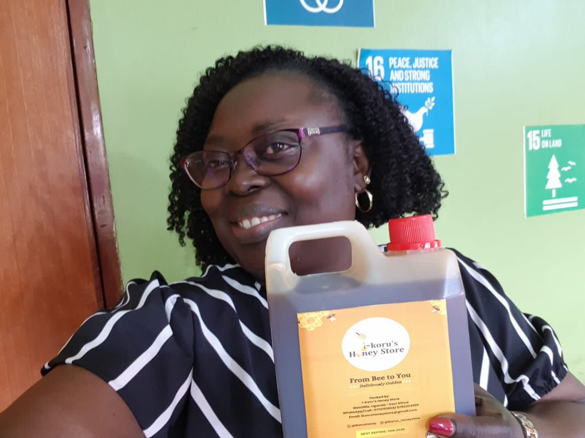ikorushoney's tweet photo. Thank you, Ms. Rita Aciro, Executive Director of @UWONET, for your amazing support and love for iKoru's honey! 🍯
#Ikorushoney🍯🐝 #Staysweet🍯🌼 #Frombeetoyou🐝🐝 https://t.co/DahacKXxYc