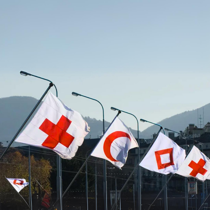 La 34è conférence internationale du Mouvement Croix-Rouge et Croissant-Rouge s’ouvre aujourd’hui et pour 4 jours : un espace unique et apolitique qui rassemble le plus grand réseau humanitaire au monde et les représentants des États. L’occasion de parler des défis humanitaires