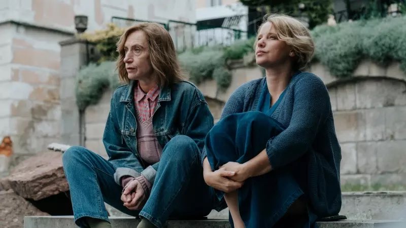 'Woman of…', la vida de una mujer trans en el país más homófobo y tránsfobo de Europa: La nueva película de Malgorzata Szumowska y Michal Englert, presentada en el Festival de Venecia, retrata desde la ficción decenios de dolor y marginación a las personas trans y al colectivo