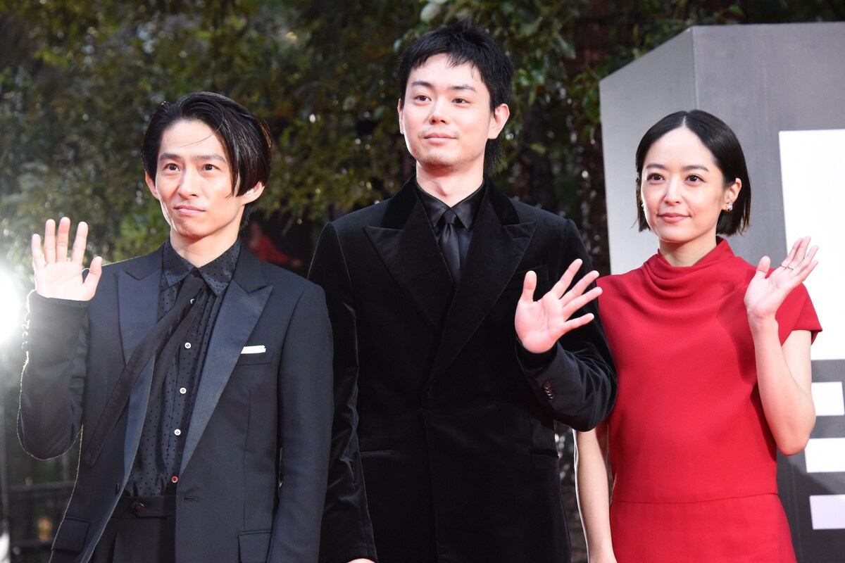 eiga_natalie's tweet photo. 第37回東京国際映画祭が開幕！綾瀬はるから観客魅了（写真80枚）
https://t.co/cSbOKlj5kE

#TIFFJP #綾瀬はるか #松坂桃李 #芳根京子 #菅田将暉 #井上真央 #三宅健 #松重豊 #山田孝之 #仲野太賀 #成田凌 #萩原利久 #河合優実 #窪塚洋介 #亀梨和也 #米倉涼子 #菊地凛子 #橋本愛 #トニーレオン https://t.co/SYPsKvRKFK