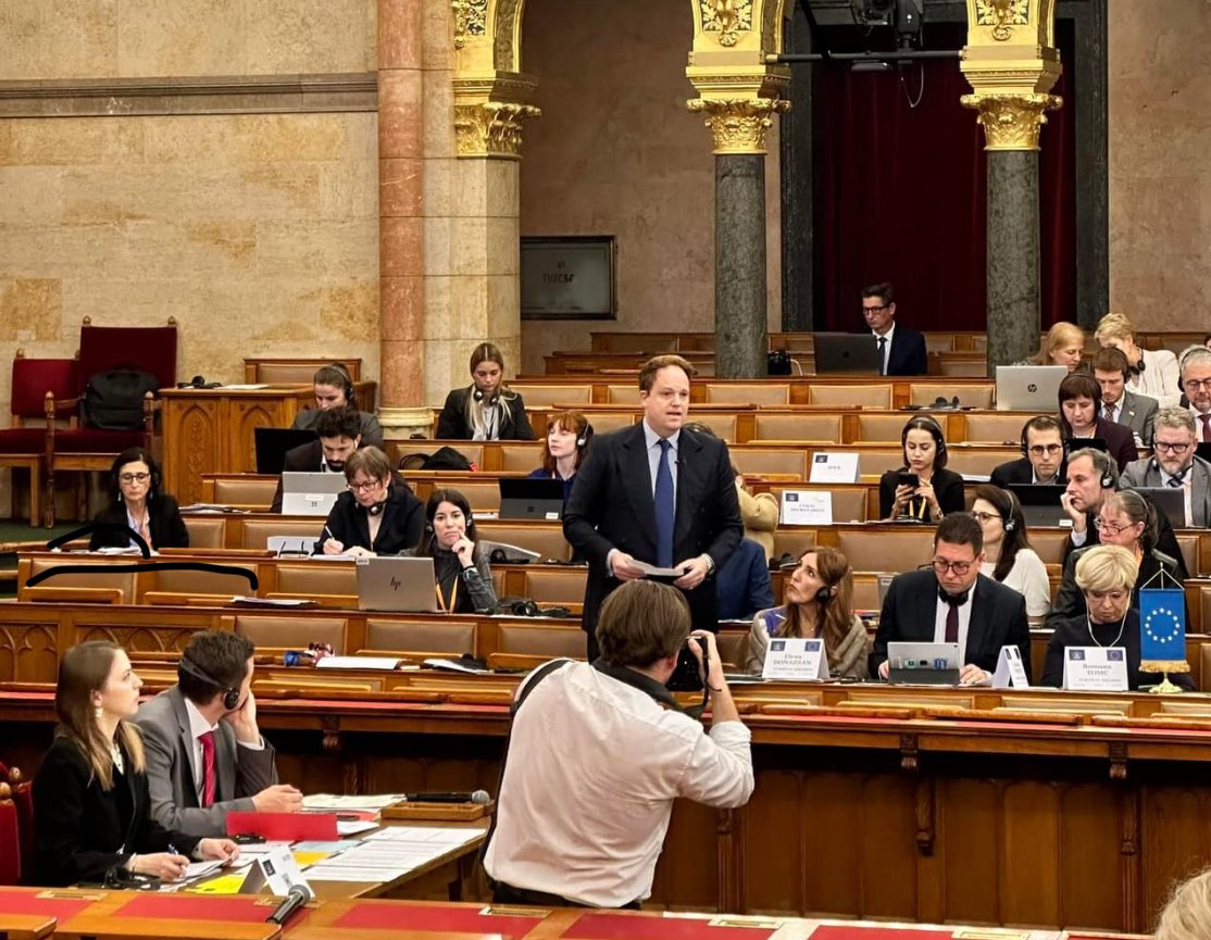 erno_sb's tweet image. Today, the Plenary Meeting of the #COSAC started at the Hungarian National Assembly in Budapest. We need a strong Europe of strong nations, which requires a more active participation of national parliaments in the European decision-making process! #PfE @PatriotsEP