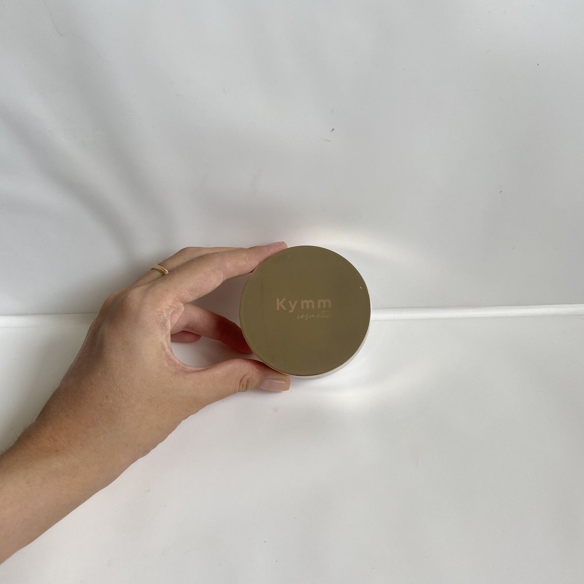 biar MAKEUP TAHAN LAMA, set complexion kamu pakai setting powder ini deh soalnya bikin makeup makin FLAWLESS dan SMOOTH🥹🫵🏻

local product &amp; harganya gak bikin dompet nangis💓