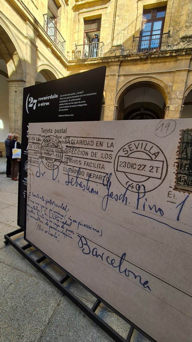 unisevilla's tweet photo. "Es bonita esta postal, ¿verdad? Tiene una gracia picassiana (sin ser picassiana) encantadora. Su arbitrariedad poética limita con las cajas de puros y las envolturas de pasas malagueñas. ¡Mi recuerdo!" 

Federico García Lorca, 1927 https://t.co/2jXXda42zN