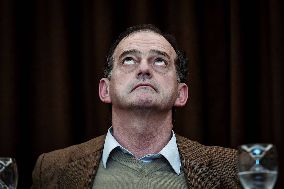 Prometiste desmonopolizar pero despues asumiste y empezaste a hablar de soberanía y ña ña ña.
Le mentiste a tus votantes.
Chau 👋