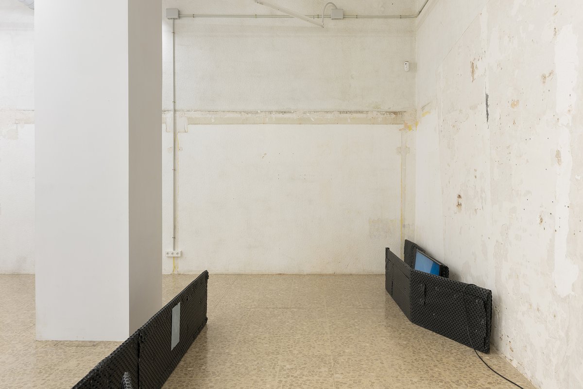 Últimos días de la exposición "A Corner in Wheat" en Dilalica, Barcelona.
graf.cat/es/events/even…
<a href="/BCNGalleryWknd/">Barcelona Gallery Weekend</a> 
Foto: Roberto Ruiz