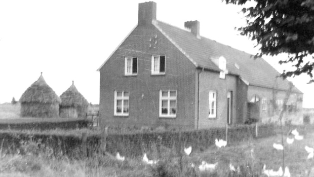 Historisch Café in De Klaproos -  maasduinencentraal.nl/l/105561