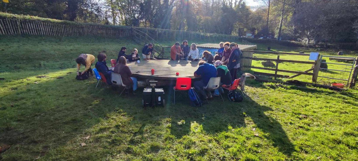 What a wonderful☀️day we had yesterday <a href="/GowerHeritage/">GowerHeritageCentre</a>. One of my brilliant PhD students, Ally Fraser, organised an #ESRCFestival foraging event for the community <a href="/ESRC/">Economic and Social Research Council</a> #wellbeing #natureconnection #gower