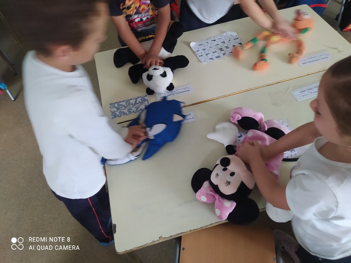 simulacioURV's tweet photo. El CFIS a col·laborat en les sessions de la formació de Suport Vital Bàsic dels nens de l'Escola Mestral de l'Hospitalet de l'Infant.

@universitatURV  @fundacioURV  @Dipta_cat  @URVmedicina https://t.co/JZ5JZb73QG