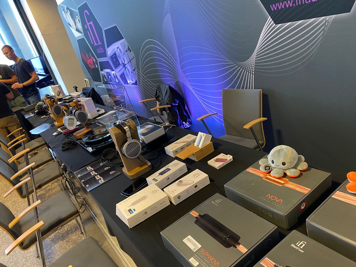 ifiaudio's tweet photo. The #audiovideoshow2024 was a blast 🤩🙌
We loved talking all things audio! A huge thanks to everyone who stopped by to chat or to listen 🎧
We already can't wait for next year!
#audiophiles #audiovideoshow #highendaudio #musiclovers #headphoneson #listening https://t.co/RoIysGp1nT