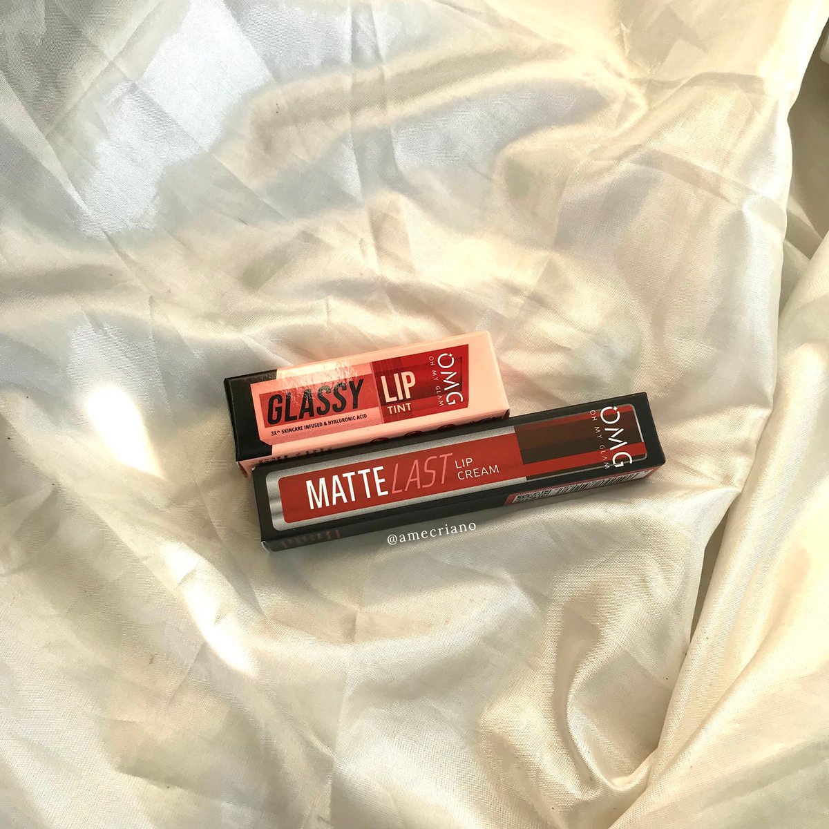 amecriano's tweet photo. slay the day with these lip must-haves! ✶⋆.˚

glassy for the glow and matte for the bold. 
which one’s your vibe today? (˶˃⤙˂˶)

#bieview https://t.co/0hddhXVgsG