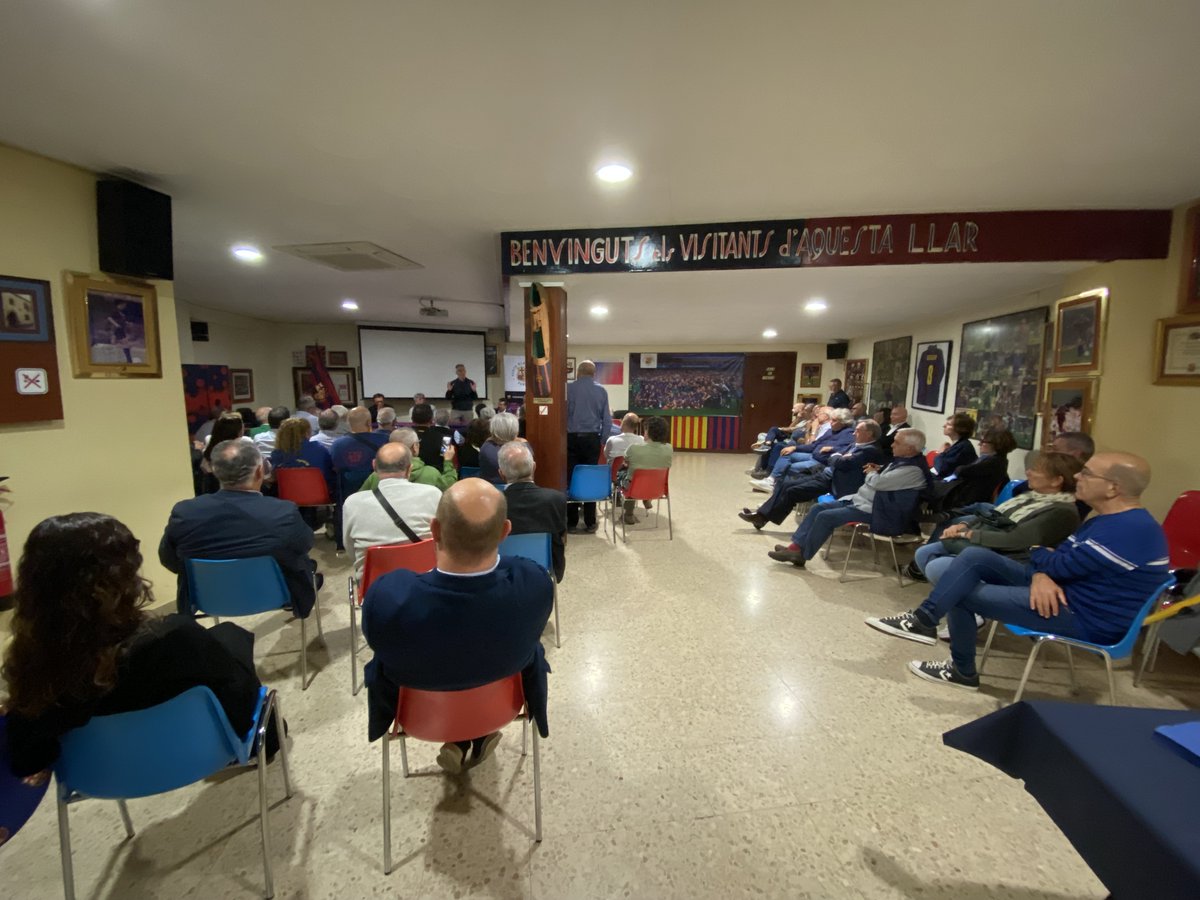 pbsantcugat's tweet photo. 💁‍♂️ La Penya Blaugrana #SantCugat, present a l’assemblea de la @FPFCBValles .

🔗 https://t.co/nG28cxIvOW .

@ppulber @haderach6q @esojsola @ConfePenyesFCB @ajsantcugat @josepmvalles @EloiRovira @culemanias @xavitorresll @CoordinadoraStC @sport @mundodeportivo @pcuencap2 https://t.co/rImQoCD98U