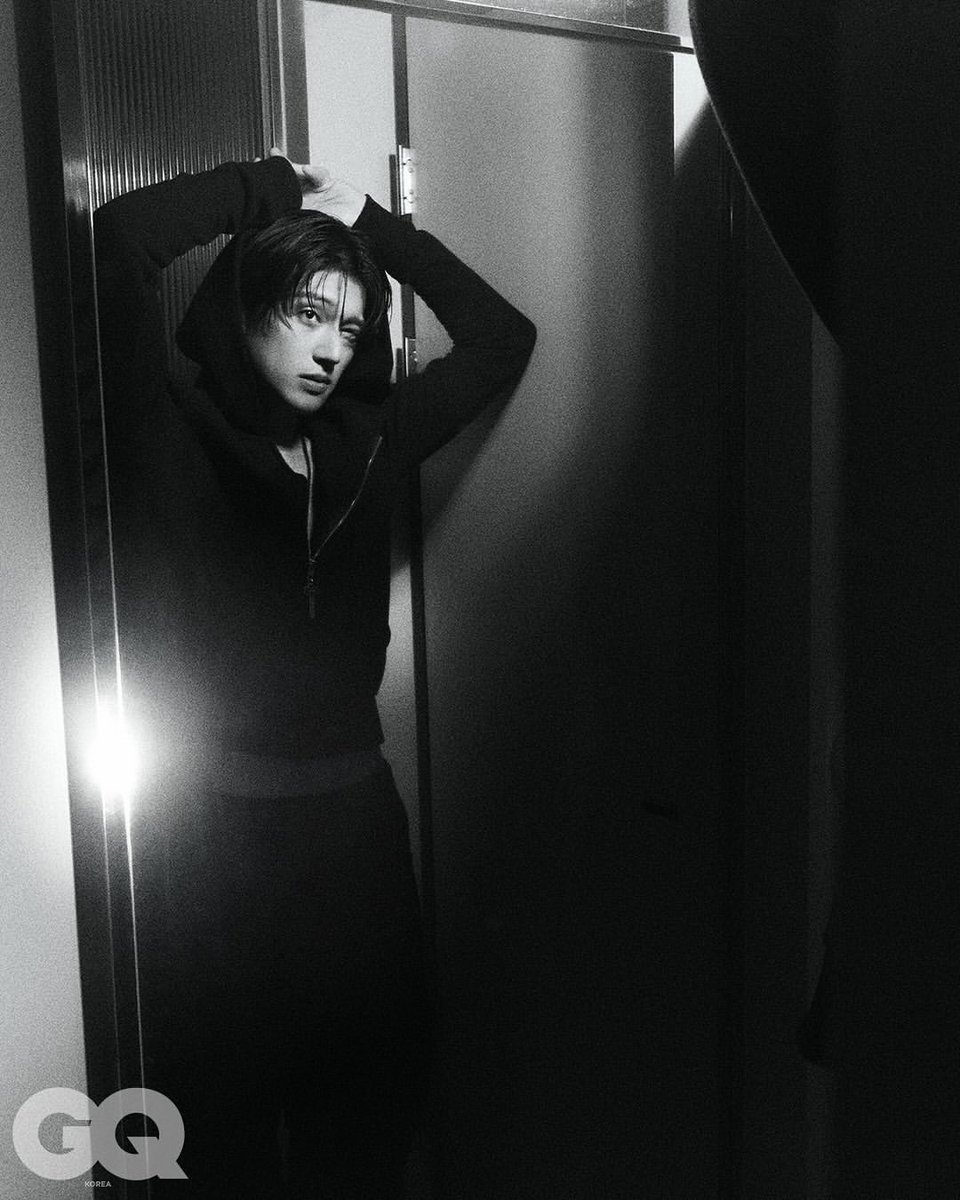 ATEEZUD's tweet photo. [📷] WOOYOUNG on GQ KOREA

"🐈‍⬛𝙏𝘼𝙆𝙀 𝙈𝙀 𝙃𝙊𝙈𝙀🐈‍⬛
에이티즈 우영이 매일 밤 꿈꾸는 공간. 회색 도시를 벗어나 빛을 따라간 ‘검은 고양이’들의 묘한 시간 속으로 여러분을 초대합니다. 우영과 함께한 더 많은 화보 컷은 이번 주 수요일, 바로 이곳에서 공개됩니다.

”𝙏𝙝𝙖𝙩 𝙥𝙡𝙖𝙘𝙚 𝙤𝙛 𝙢𝙮 𝙙𝙧𝙚𝙖𝙢𝙨 𝙎𝙤𝙢𝙚𝙗𝙤𝙙𝙮 𝙩𝙖𝙠𝙚𝙨 𝙢𝙚 𝙩𝙝𝙚𝙧𝙚...“
-
@/WOOYOUNGGG__ #ATEEZ #에이티즈 #WOOYOUNG #우영 #GQKOREA
-
EDITOR 김지현
PHOTOGRAPHER 방규형
STYLING 임혜림
HAIR 다영 at 궈니수꼰띠고
MAKE-UP 이슬지 at 궈니수꼰띠고
ASSISTANT 조은서"

https://t.co/S72sniQHWT
@ATEEZofficial