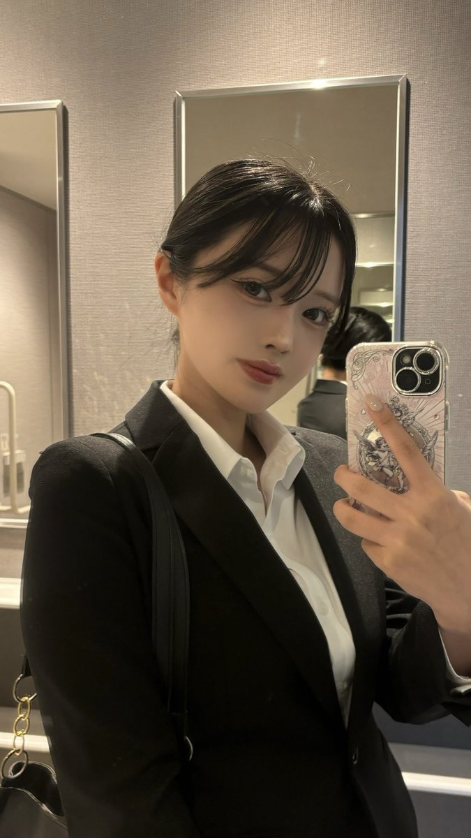 rutapopeyo's tweet photo. めっちゃOLでおもろいな https://t.co/irsbDWB3mR