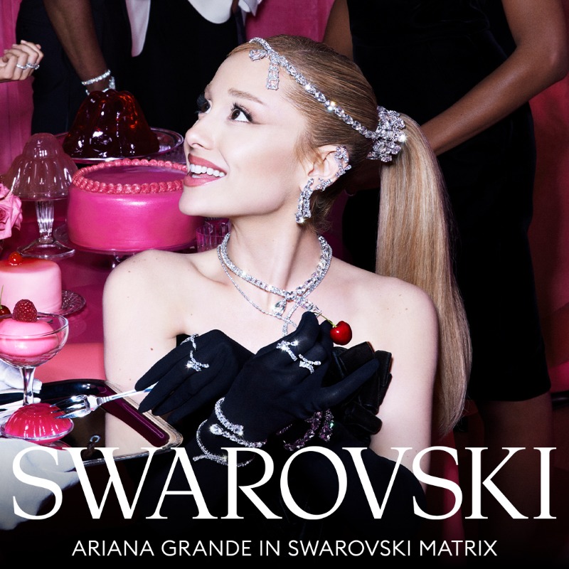 swarovski's tweet photo. 今年のホリデーシーズンは、光あふれるジュエリーで喜びを明るく輝かせましょう。