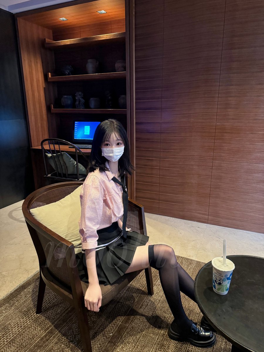 别猜了就是为你而拍 https://t.co/9g7rzRh5WP