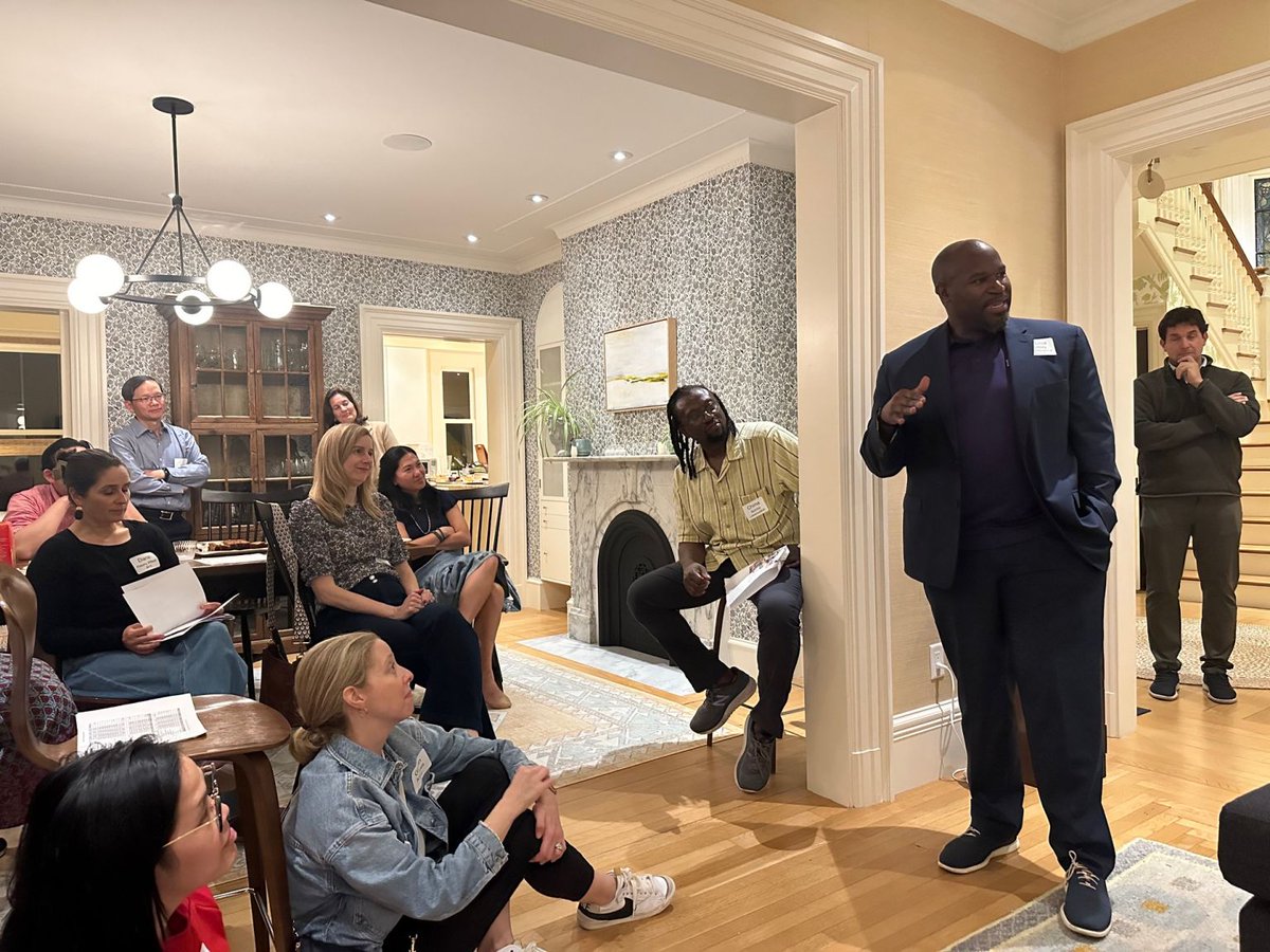 Our Oct Board mtg featured 2 recent grant recipients: 
📚 Ms. Julie James, BHS math teacher, learned Spanish  in Nicaragua to lead a student trip to the DR 
🍀 Dr. Guillory joined education leaders across the US, exploring Ireland's literacy programs 
brooklinefoundation.org/october-featur…