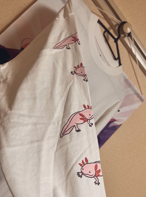 腕にもめっちゃおる😚ウパ 