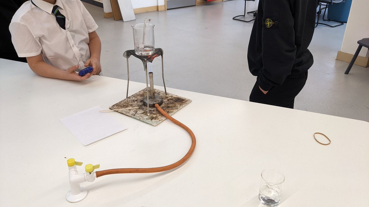 Garnock Science Department (@garnockscience) on Twitter photo S1 completing their first scientific investigation: finding the fastest pot size to boil water. #STEM <a href="/GarnockCampus/">Garnock Community Campus</a> S1 completing their first scientific investigation: finding the fastest pot size to boil water. #STEM <a href="/GarnockCampus/">Garnock Community Campus</a>