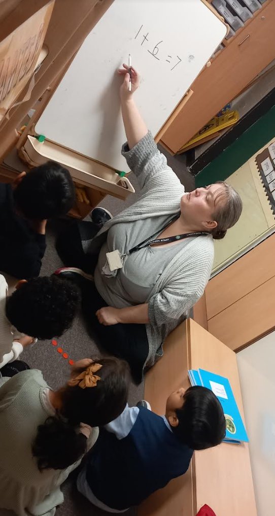 Ladypool_Prim's tweet image. Fantastic maths happening in 1M 🔢✨ Our young mathematicians are impressing us with their problem-solving skills and love for numbers. Keep up the great work! 🧮📚#RespectGrowExcel #ProblemSolving