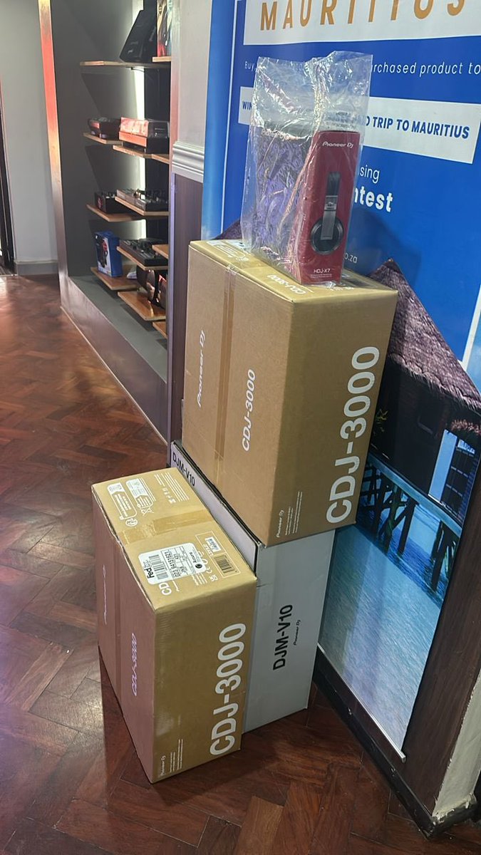 The 2000s made me some Good Money in Harare so they ll stay there , So upgrade for my home studio &amp; <a href="/hindesoiree/">#HiNDE</a> Bulawayo