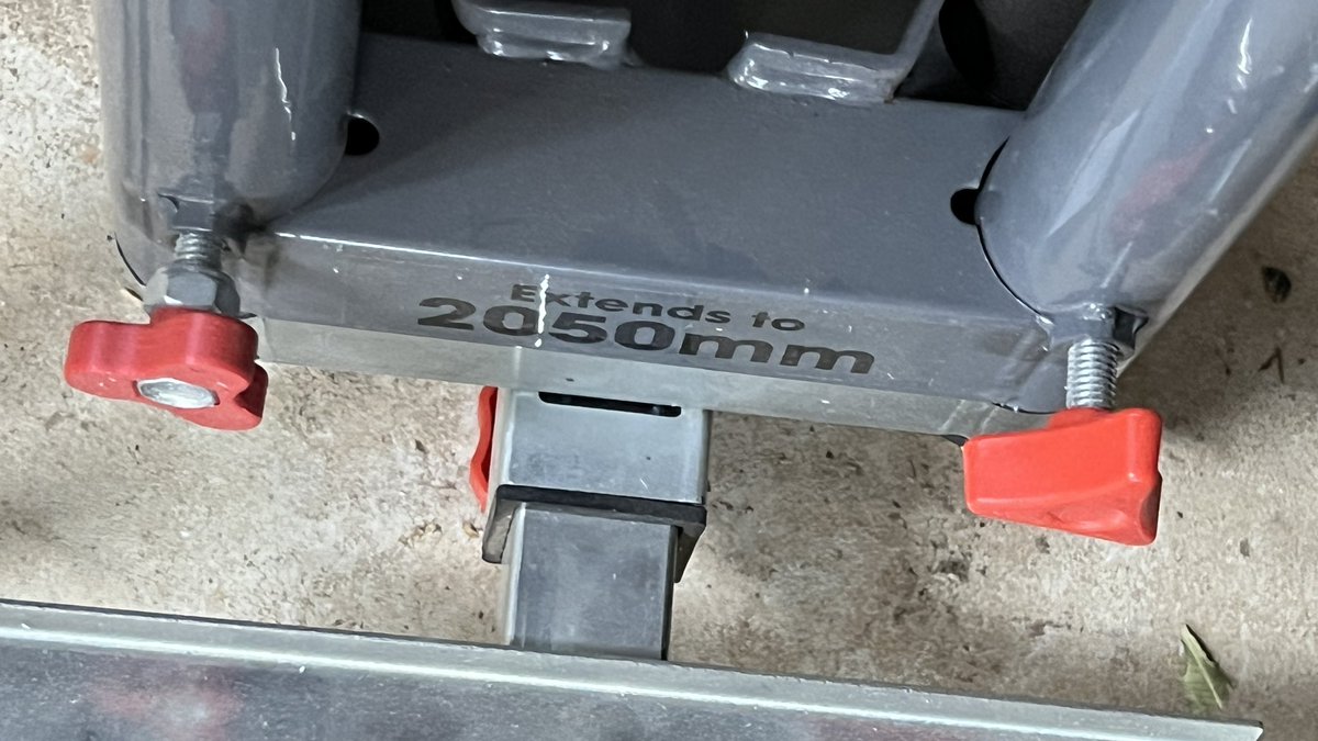 JAYTEEAU's tweet image. My mate “broke his knob”

So I modeled and printed him a new one 😂

#fusion360 #3dprinting #practicalprinting