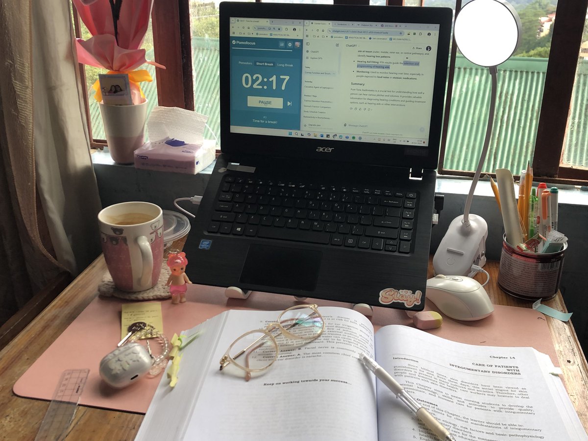 stationerin's tweet photo. gloomy review days 🌨️🔖 #studytwt #studytwtph #archivetwt https://t.co/qgesbkpjCv