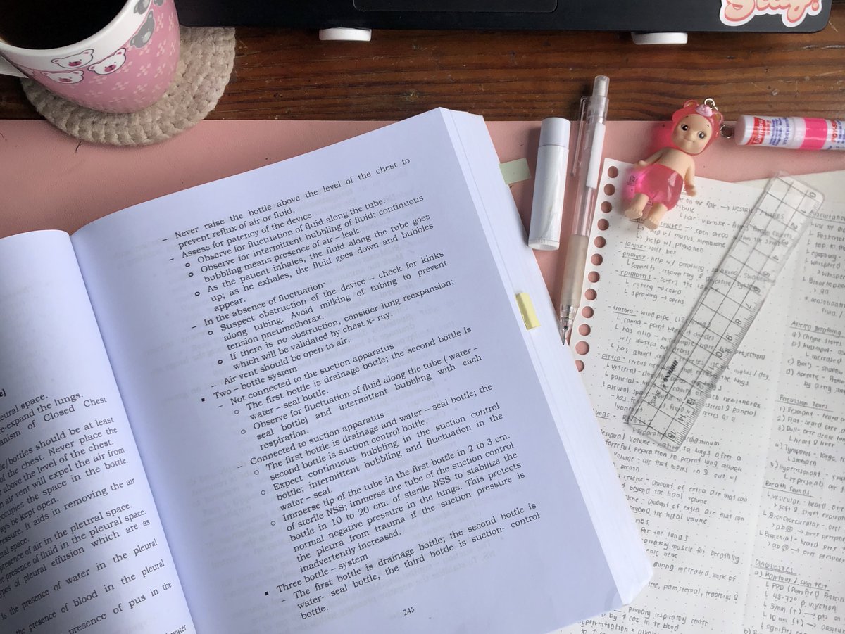 stationerin's tweet photo. gloomy review days 🌨️🔖 #studytwt #studytwtph #archivetwt https://t.co/qgesbkpjCv