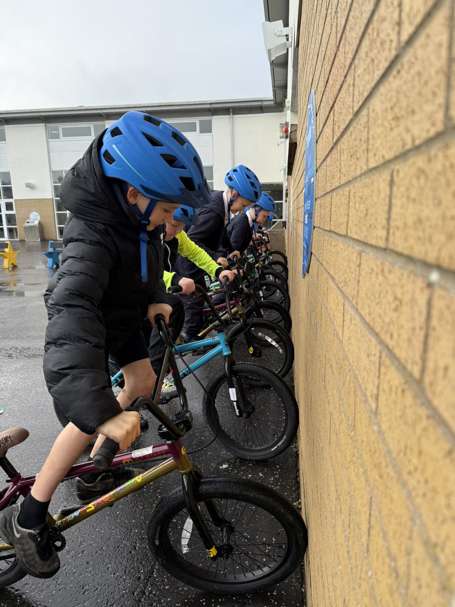 New week, new school @rockupandride #knightswoodprimary 

Movement Park BMX development by design