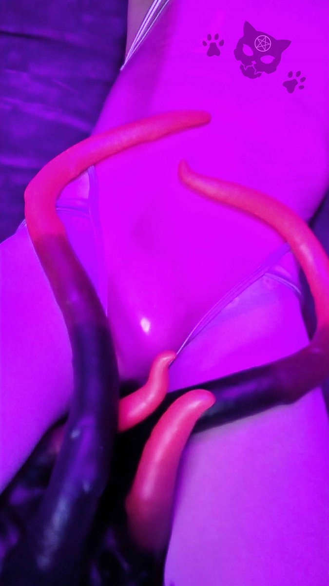 bio laboratory experiments... Attack of the mutant tentacle