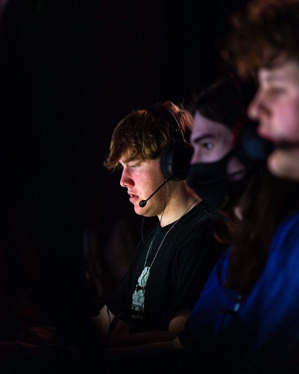 I've Attended my first LAN with <a href="/EPICLAN/">EPIC.LAN UK Gaming & Esports Events</a> ! Had the pleasure to join the Content Team so I would like to give big thanks to <a href="/sambdubbs/">sambdubbs</a> <a href="/Sophie_skittle/">Sophie 🐝📸</a> <a href="/Sav_FM/">Ryan</a>  <a href="/AdamYoungMedia/">Testy</a> for the warm welcome! Here are a few of my favourite snippets from what I have edited so far.📸
