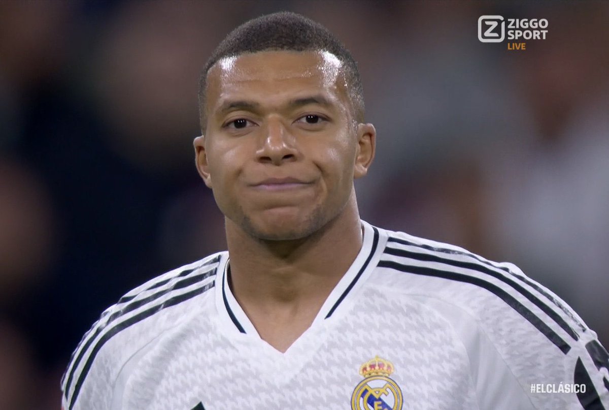 nocontextfooty's tweet photo. https://t.co/MR8Txiz9xD