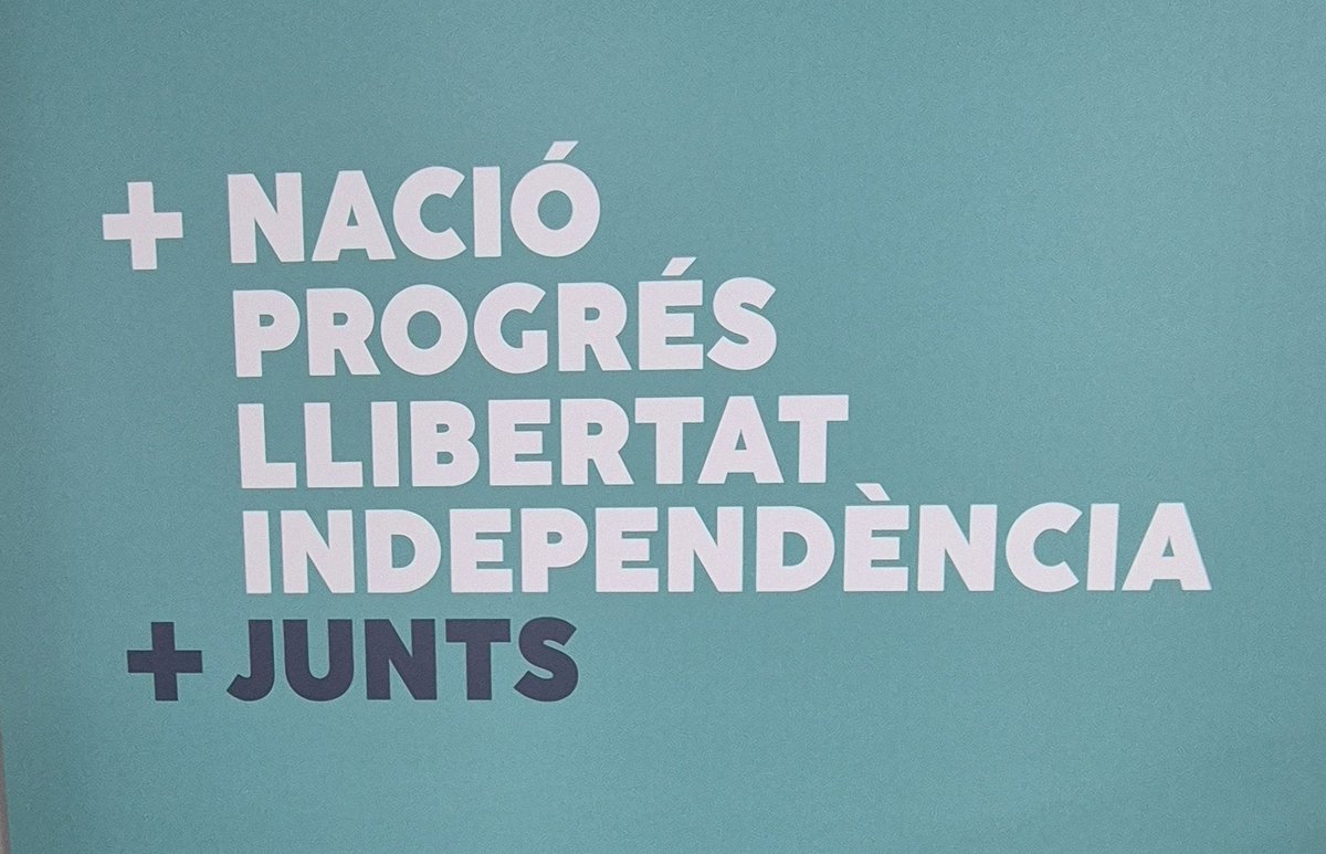 JuntsXLH's tweet photo. Aquest cap de setmana a Calella, militants de l'agrupació local encapçalada per la cap de llista @terirrubio i la @JNCLHospitalet han participat activament en les 3 ponències del Congrés de @JuntsXCat.
NACIÓ
PROGRÉS
LLIBERTAT
INDEPENDÈNCIA
#CongresJunts https://t.co/lAyR8jSbex