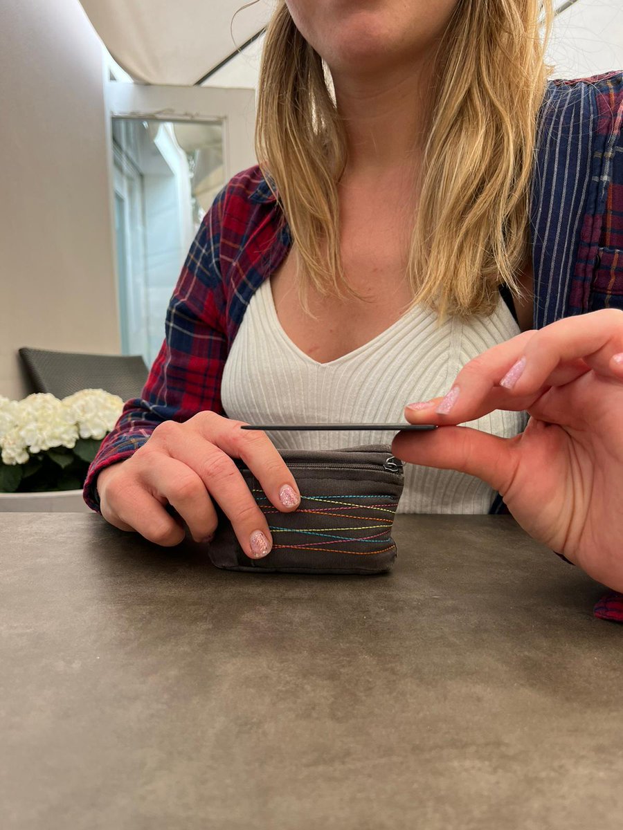 theairbolt's tweet image. That mini heart attack when you pat your empty pocket? 😨  We fixed it.

The AirBolt Card Tracker is as thick as a slice of cheese, smarter than your average credit card, and turns a simple wallet into a findable one. 

Track it. Ring it. Find it. In seconds.

#SmartWallet