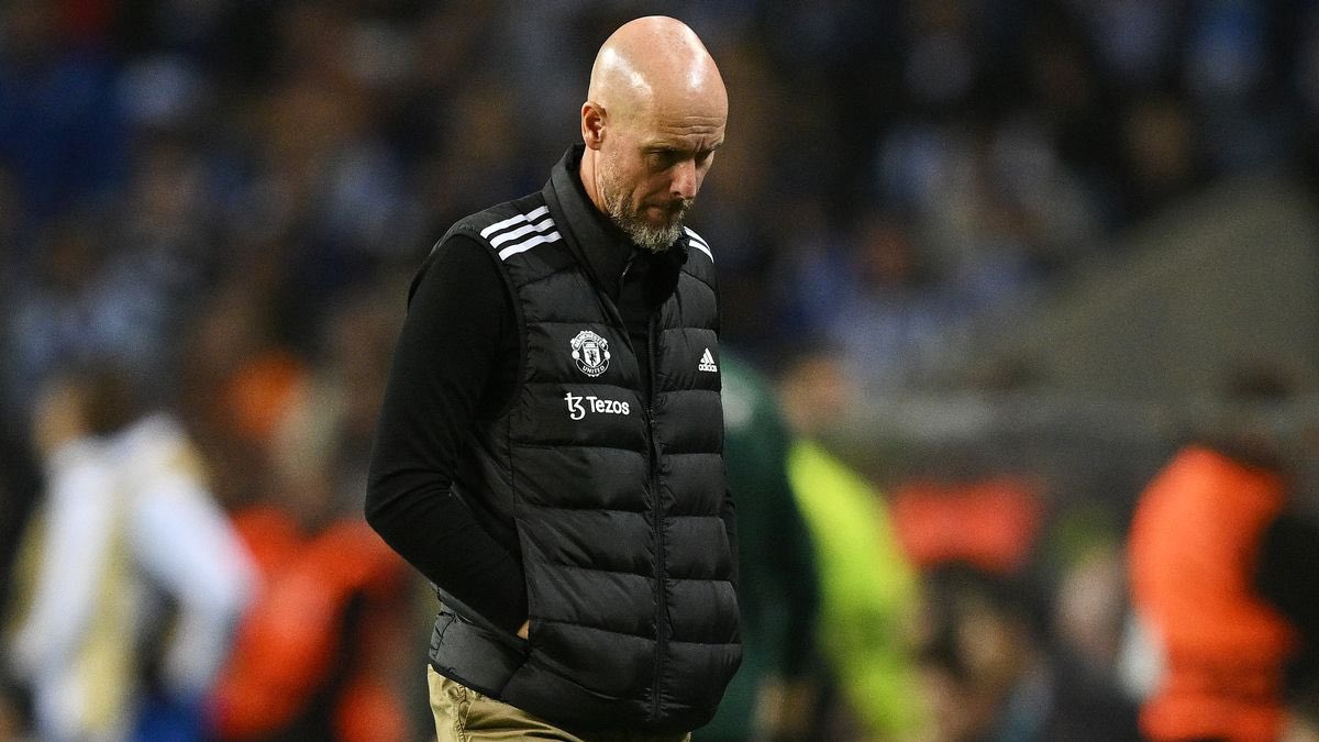 FinalThirdNews's tweet photo. 🚨🔴Manchester United have parted ways with manager Erik ten Hag, informing the 54-year-old Dutchman this morning🇳🇱.

🆕Ruud van Nistelrooy has been asked to step in as interim manager, with the existing staff staying on for now. 
[@AdamCrafton_] https://t.co/mexLZXoHSD