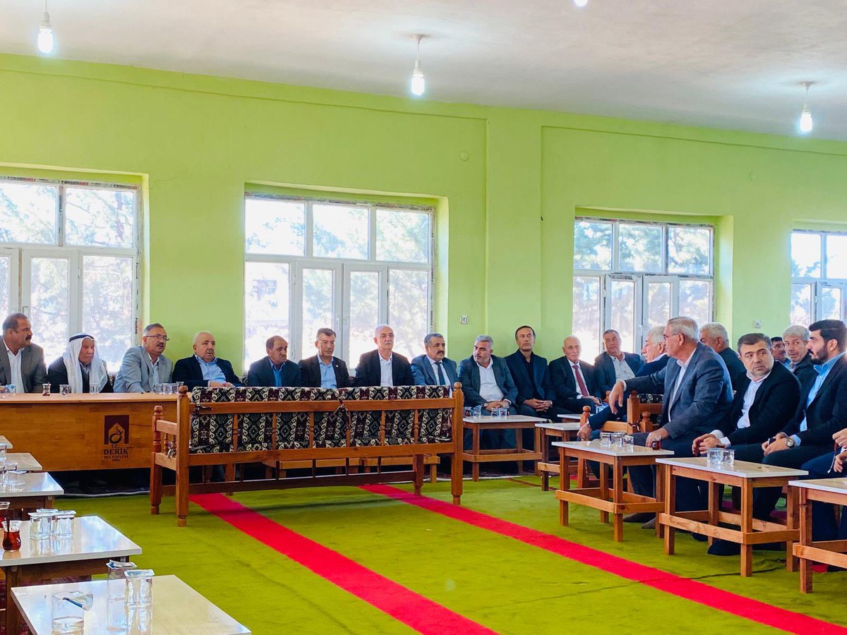 alitekin_63's tweet photo. 📍Mardin/Derik Zok Mahallesindeyiz.
Milletvekillimiz Sn. Mehmet Ali Cevheri ve Ak Parti Derik İlçe başkanımız Süleyman Karahan ile birlikte, #Zok Mahallesine ziyaretinde bulunduk…
@Akparti @erkankandemir @malicevheri @milhamigunbegi @Sleyman65395511 https://t.co/nEqjPc0iuS