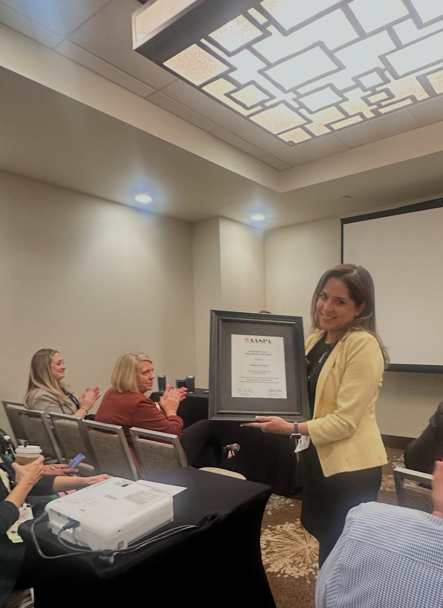 IASPA (@_iaspa_) on Twitter photo 👩🏫 Retention Tip: Show appreciation! A simple “thank you” can go a long way in boosting staff morale. 🎉 Don’t forget to celebrate your team’s wins, big or small. #ILHRLeaders #TuesdayTips <a href="/Mschroeder6/">Dr. Monica Schroeder, pHCLE, NIU & DePaul alumna</a> @DaleFisherEdD <a href="/Angelica_HR_Ed/">Angelica Romano</a> 👩🏫 Retention Tip: Show appreciation! A simple “thank you” can go a long way in boosting staff morale. 🎉 Don’t forget to celebrate your team’s wins, big or small. #ILHRLeaders #TuesdayTips <a href="/Mschroeder6/">Dr. Monica Schroeder, pHCLE, NIU & DePaul alumna</a> @DaleFisherEdD <a href="/Angelica_HR_Ed/">Angelica Romano</a>