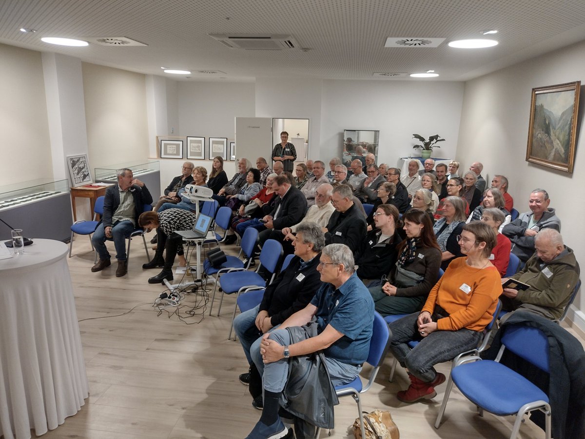JohEberhardt's tweet photo. Am Wochenende fand in Leipzig die Jahrestagung der Deutschen Gesellschaft für @Medaillenkunst statt. Ganz herzlichen Dank für Eure Gastfreundschaft, liebe Christina und Saskia Höhn. #dgmk #Münzkabinett_Berlin @kulturSPK #museumistmehr @StadtLeipzig https://t.co/ktqotOMeMW