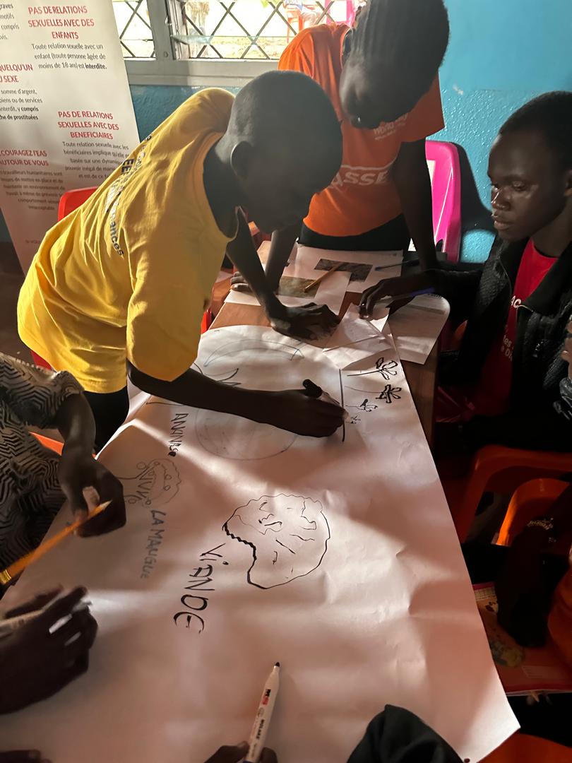 WorldVisionCAR's tweet photo. Our 1st #Children's #Nutrition #Dialogue provided a platform for young voices to #advocate for improved nutrition. *Maeva and *Arielle emphasized the crucial role of parental involvement in ensuring nutritious school meals.
1/3🔽🔽 #SDG2 #Enough #WorldVisionCAR https://t.co/IvafBROa72