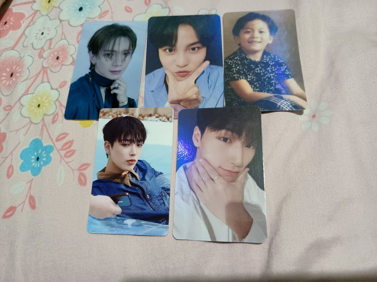 rollinshand_'s tweet photo. late post but anyways,
my first cse and my first time to meet atinys f2f! also created my first decoden and was able to score some pcs and a digipak! thank you so much @AteezCrewPH for this fun event worth remembering!
#6oClock #WonderlandatCappo https://t.co/Z6Hv5YehHd