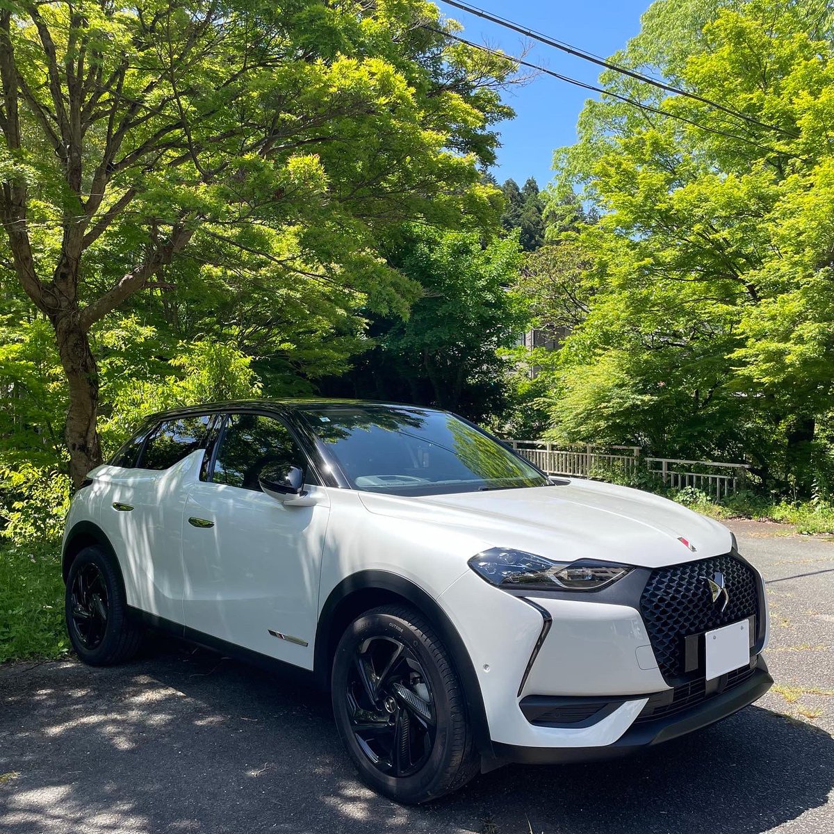 EnishiBeat's tweet image. DS3 CROSSBACK PERFORMANCELINE

部品交換で見た目は標準グレード寄り
ホイールはシトロエンC3に付けていたプジョー208GTi by PEUGEOT SPORTのホイールを色変え再装着

#ds3crossback
#performanceline
#ds3クロスバック