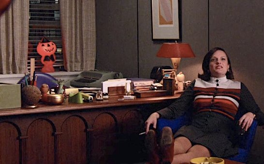 MadMenQts's tweet photo. #MadMen Halloween decor https://t.co/qU978A9G3g