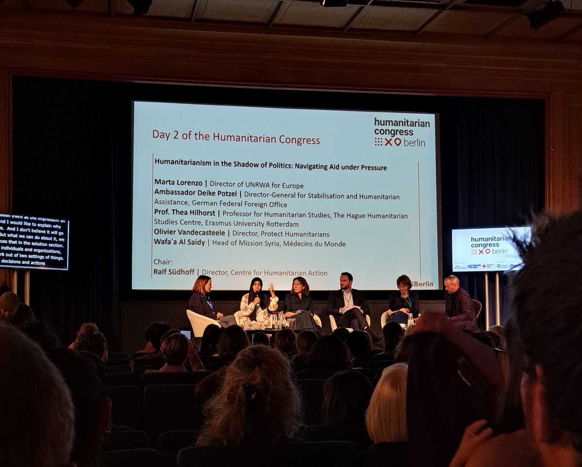 🔊 Did you miss the <a href="/HumConBerlin/">HCBerlin</a> '24? 

(Re)watch the panel with <a href="/hilhorst_thea/">Thea Hilhorst</a> on 'Humanitarianism in the Shadow of Politics: Navigating Aid Under Pressure' from 1h40m: edu.nl/bvrp4

#TheHagueHSC