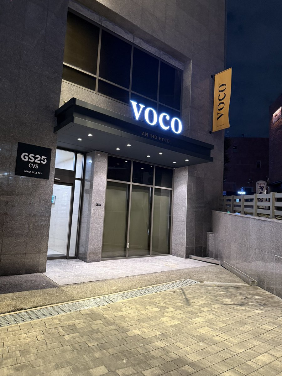 ninbunjah26's tweet photo. 本日は、こちらでお世話になります。
#IHG #voco #明洞 https://t.co/y5cPKTqzI4