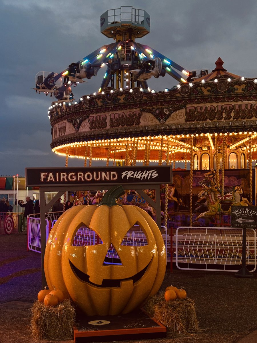 Great Yarmouth Pleasure Beach tweet media