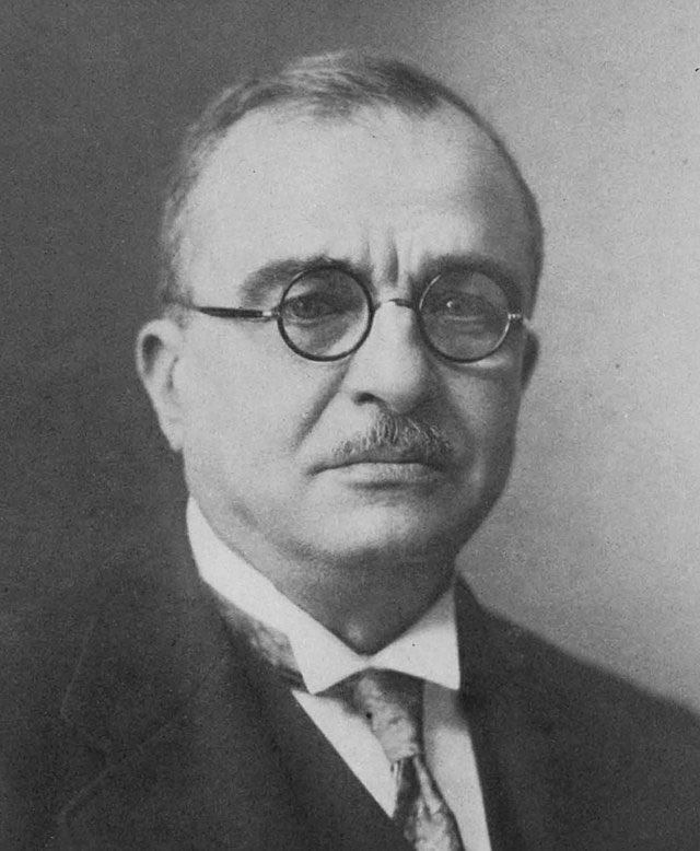 _WW2_Facts's tweet photo. #OTD in 1940: Greece’s PM Ioannis Metaxas defied Mussolini’s demand to allow Axis occupation, saying simply, “Ohi!” (No!). Italy invaded from Albania, but Greece fought back fiercely, marking the start of the Greco-Italian War. Today, #OhiDay honors Greek courage and resistance. https://t.co/M0ndDIEuHO