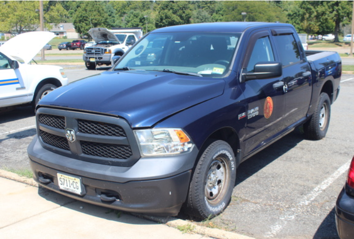 AlfredsAuction's tweet photo. NEW AUCTION! All types of #vehicles, from #cars and #trucks to #buses and #pickups (and even a #firetruck!) PLUS #equipment and parts at our upcoming Hunterdon County Municipal #Auction!
Full list: https://t.co/nNFMPSyHrs
Pics: https://t.co/tdNydbu1zW
#HunterdonCountyNJ https://t.co/v0P6NagH26