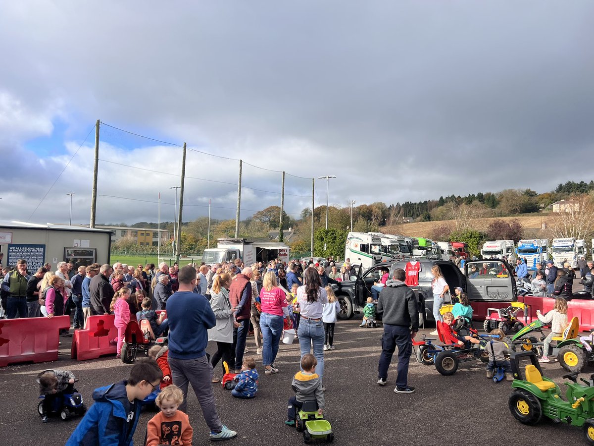 Huge turnout in Ballygarvan, Cork for the Barry Browne charity tractor run in aid of the transplant ward in the Mater Hospital. Over 200 vehicles registered so far!