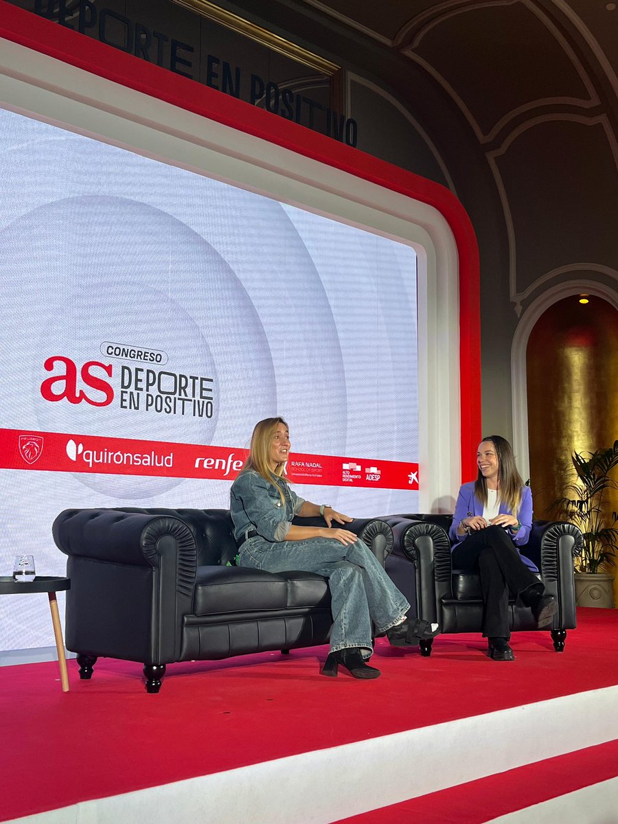 <a href="/AndreaXIII/">Andrea Sánchez</a> Responsable de Patrocinio Deportivo de Iberdrola en su charla moderada por <a href="/GrinanMarta/">Marta Griñán</a> Redactora de AS

“Queremos luchar por una sociedad más justa. Que las deportistas sean referentes”. 

#deporteenpositivo <a href="/diarioas/">Diario AS</a>