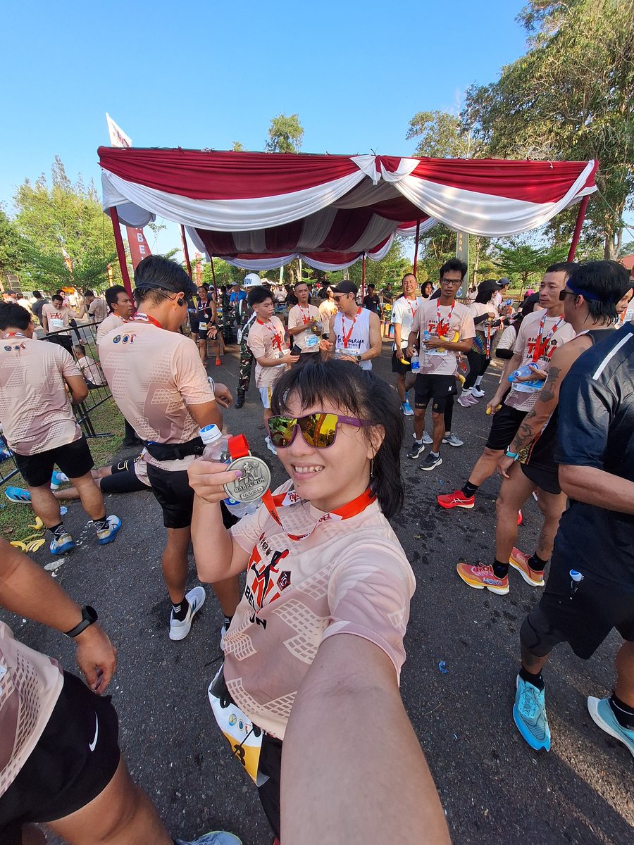 thyna229's tweet photo. #medalmonday from #tnibabelrun ❤️ 
Lari senang, perut kenyang. Thank you Makorem 045/GAYA 🔥 

#running #runners #raceday https://t.co/dtPKVykBZ1