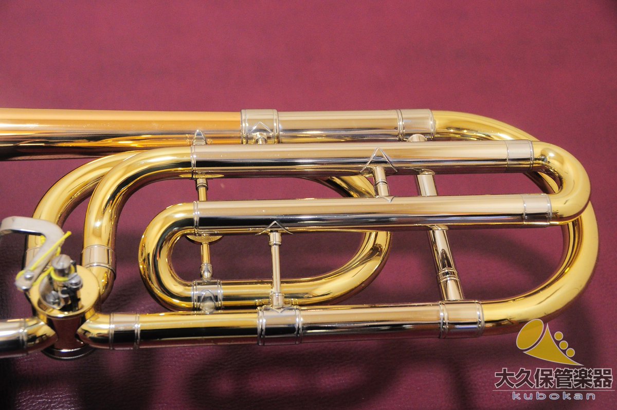 HOLTON　テナーバストロンボーン　TR150　管楽器 太管　ハードケース付 HOLTON テナーバストロンボーン TR150 管楽器 太管 ハードケース
